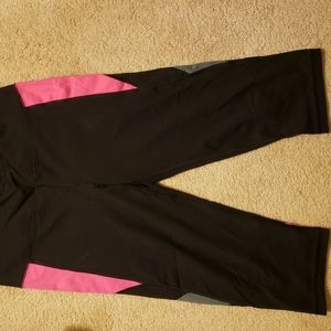 Women's Small Victoria Secret Yoga Capris